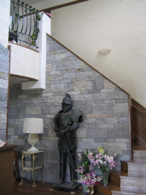 広いリビングにグランドピアノ　家族の集ま...