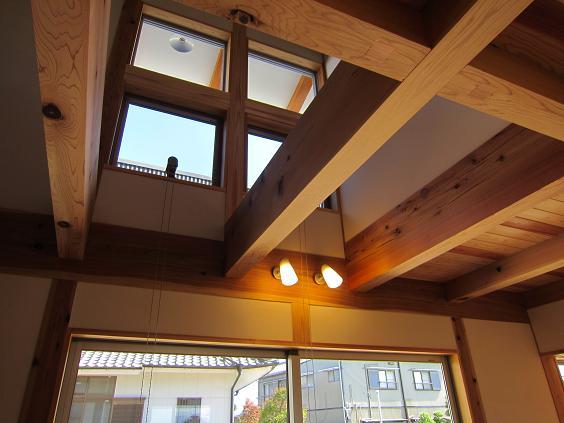 リビング吹き抜け