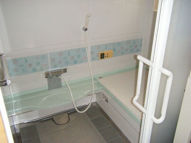 株式会社　駿河設備--浴室施工例４