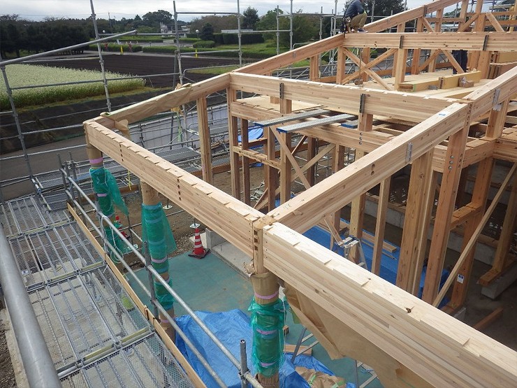 福井県産材を使用した木造平屋建ての学生ス...