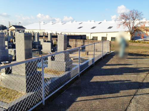 霊園 除草 管理作業の外構施工例（現場番...