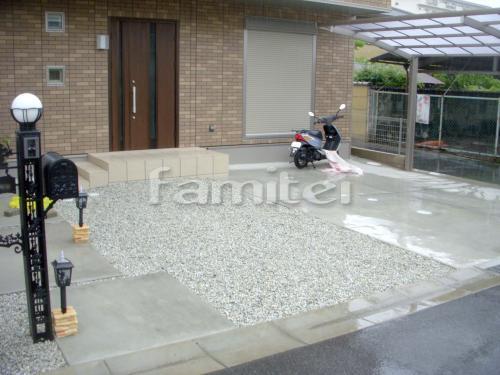 車庫土間コンクリート 防犯バラス石の外構...