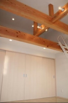 金沢で中庭のある、家事楽アイランドキッチ...