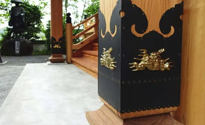 1枚からフルオーダー対応!意匠金属施工例...