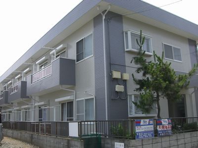 外壁塗装　茅ヶ崎　塗り替え　[施工例]　...