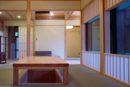 桜町の家 水野建築研究所