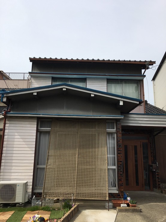 玄関周辺のリフォーム｜屋根リフォーム｜岐...