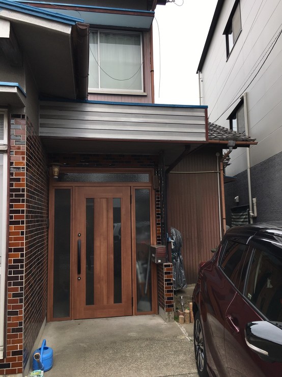 玄関周辺のリフォーム｜屋根リフォーム｜岐...