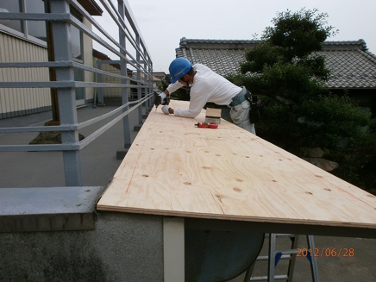 風呂交換・車庫屋根貼替工事｜内装リフォー...