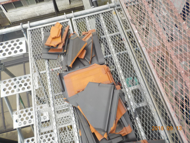 台風被害復旧工事｜屋根リフォーム｜岐阜県...