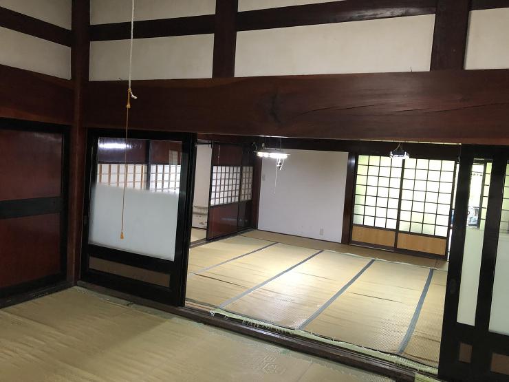 【富山市】趣のある昔ながらの和室を薪スト...