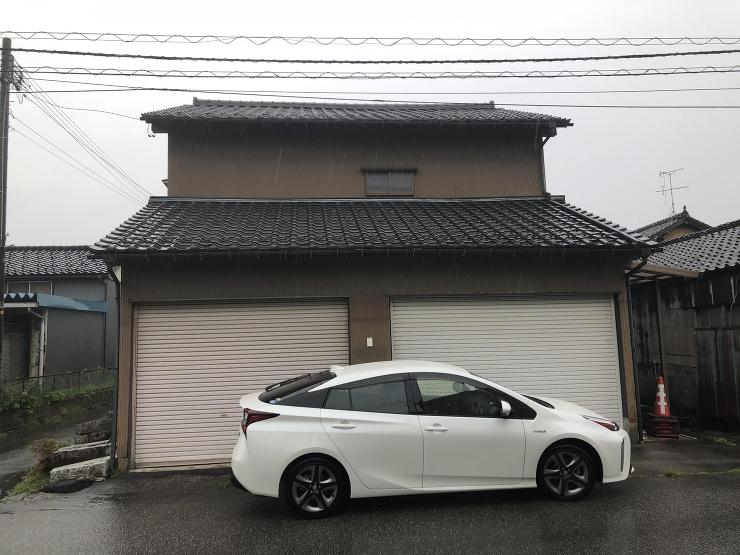 リノベーション│車庫をシンプルに暮らせる...