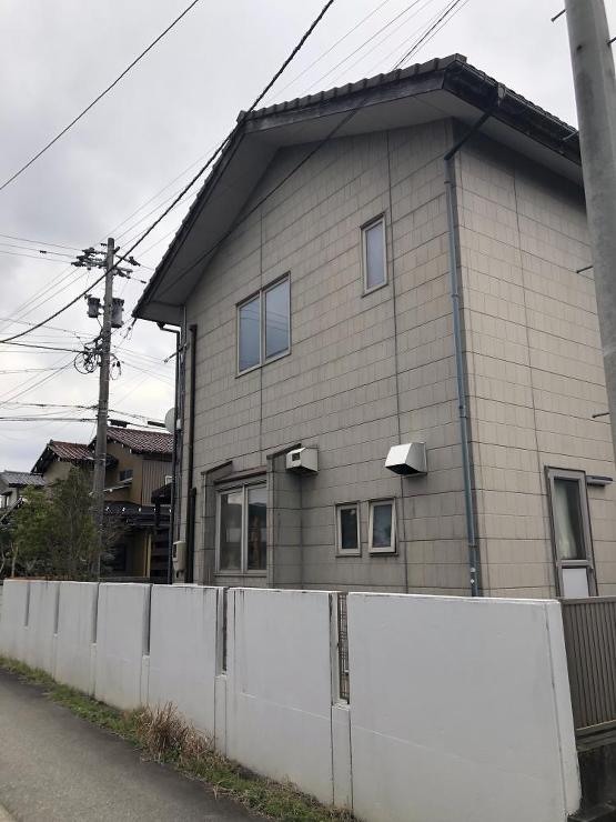 外壁リフォーム│奥様好みのピンクの可愛い...