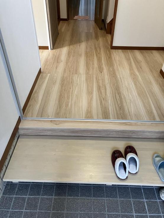 トイレ・洋室・玄関の内装リフォーム/内装...