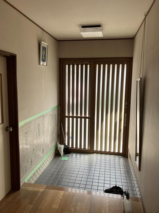 【富山市】トイレ・洋室・玄関の内装リフォーム