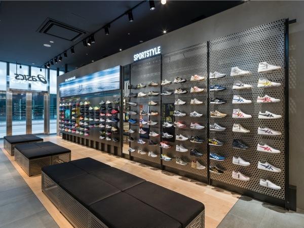 ASICS 東京 有明ガーデン