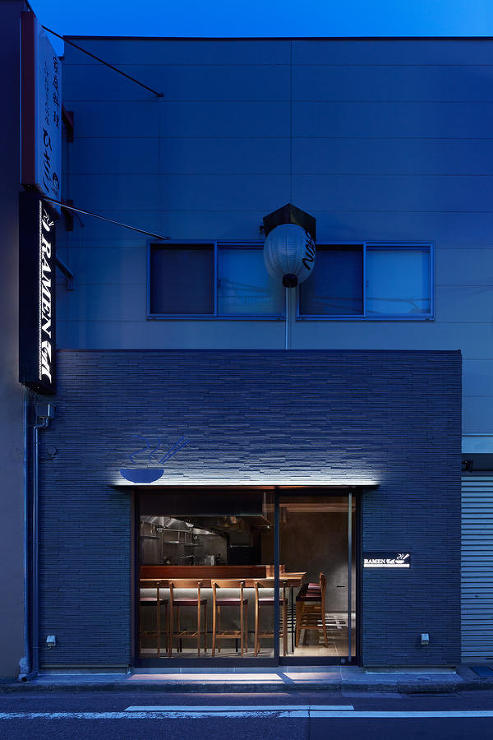 RAMEN マッハ ラーメンの内装・外観画像
