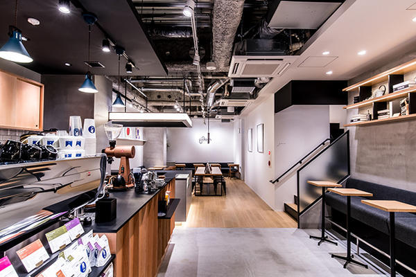 Ploom Shop 天神店 / REC COFFEE meets RETHINK CAF