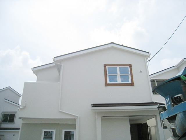 20283902568_7c252c9dfd_z