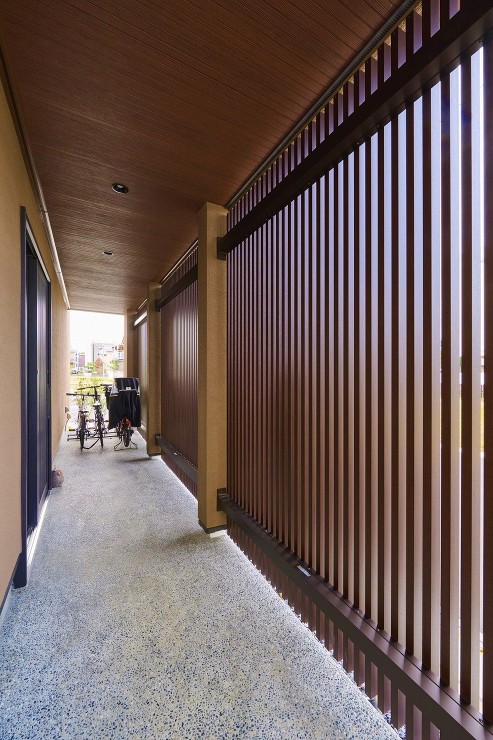 天候を問わず快適に使用できる玄関ポーチの画像