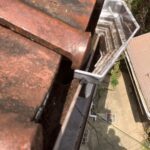 台風前に・・雨とい清掃