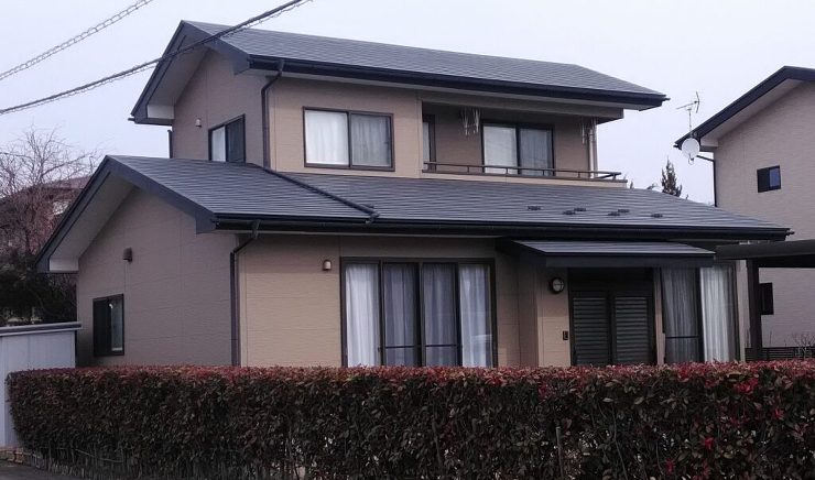【奥州市】屋根塗装と外壁塗装の重要性を実感しました。塗装前の建物診断と丁寧な工事説明で、安心して依頼できました。