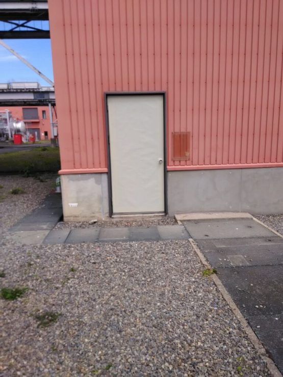 【金ヶ崎町】遮熱シート施工で、南・西側からの日差しによる暑さ対策をしました。