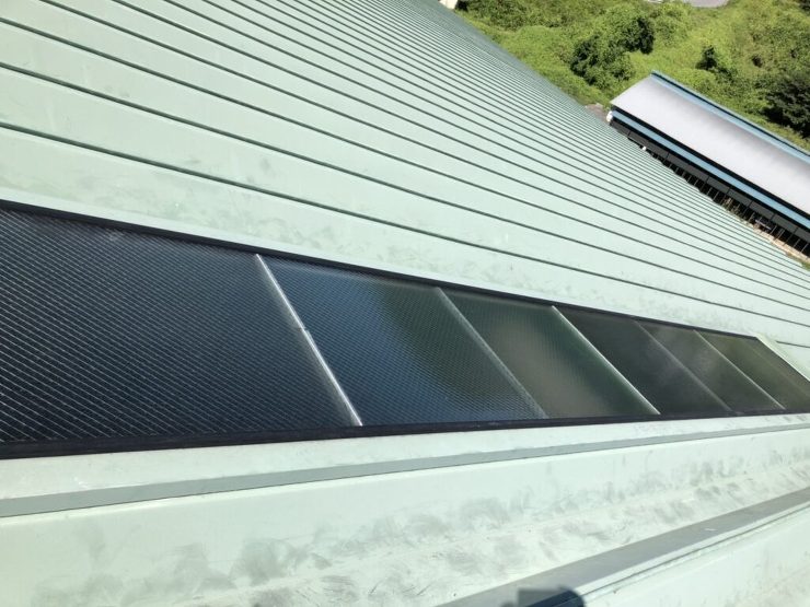 【住田町】台風でガラスがずれ、割れてしまったのでトップライトの交換をお願いしました。