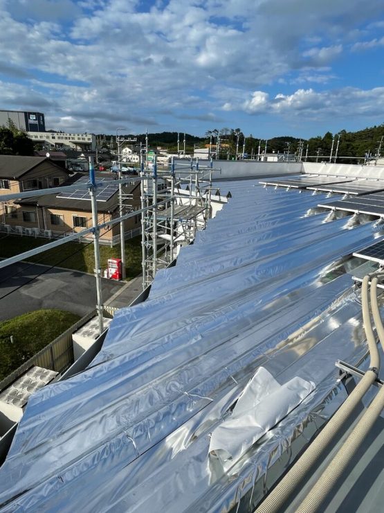 【宮城県】冷凍倉庫をサーモバリアスカイ工法で施工しました。遮熱で保冷効率UPし、電気代が削減できました！