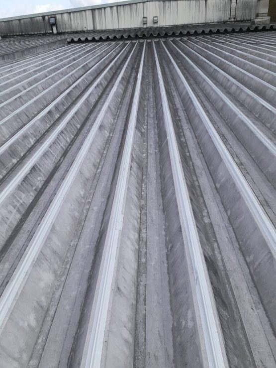 【一関市】倉庫内の温度環境改善のためにサーモバリアスカイ工法を施工をしました！