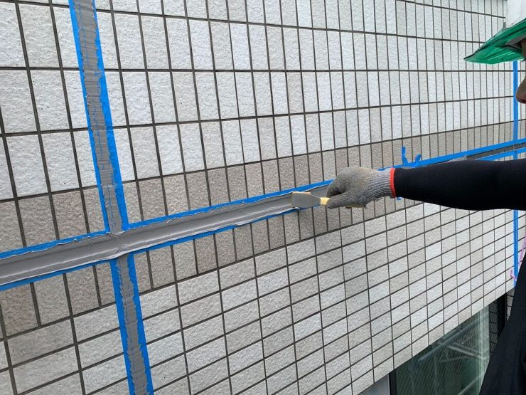 【釜石市】雨漏り発生から相談をし、タイルの剥落防止、シーリング打ち替えと塗装工事もお願いしました！