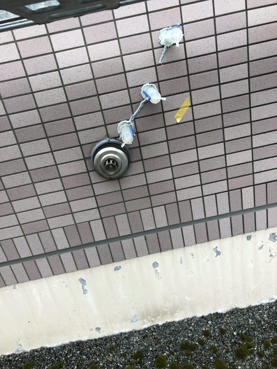 【大船渡市】ヒーローマンションの屋上防水メンテナンスをしました。外壁が浮いていると教えていただきましたので、修理をお願いしました。
