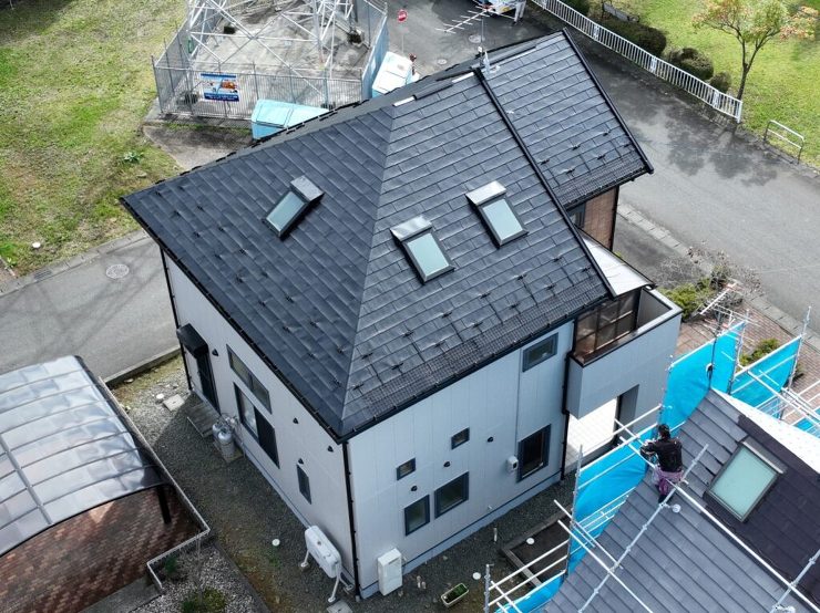 【金ヶ崎町】高耐久の低汚染フッ素塗料で外壁塗装の色褪せと汚れの悩みを解消し、将来的なコストも抑えられるという提案が決め手でした。