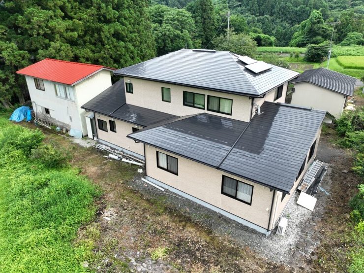 【奥州市】外壁の模様を変えたくなかったのでクリヤー塗装をお願いしました！新築時の模様が残せてよかったです！