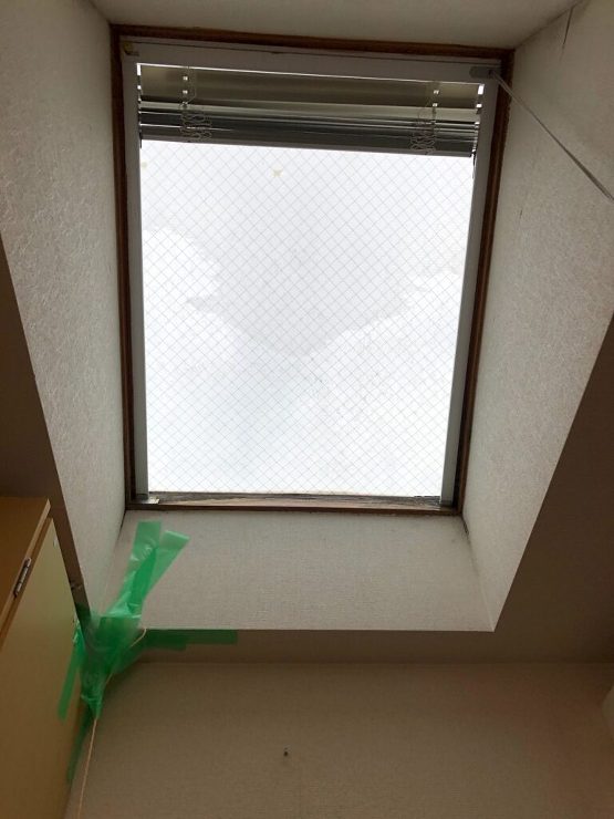 【北上市】天窓からの雨漏りで雨漏り110番に相談しました。外装メンテナンスを提案いただき、足場の有効活用ができました。