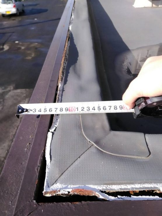 【紫波町】雨漏りがあり、専門の雨漏り110番に屋上防水工事をお願いしました。