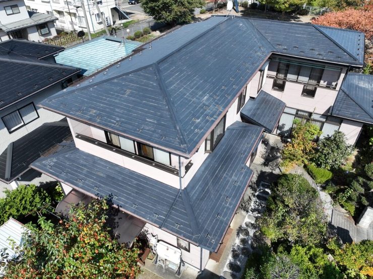 【奥州市】屋根塗装は、ドローン調査の写真を見て決めました。塗装のタイミングと共に、どうせなら遮熱塗料を使うことにしました。