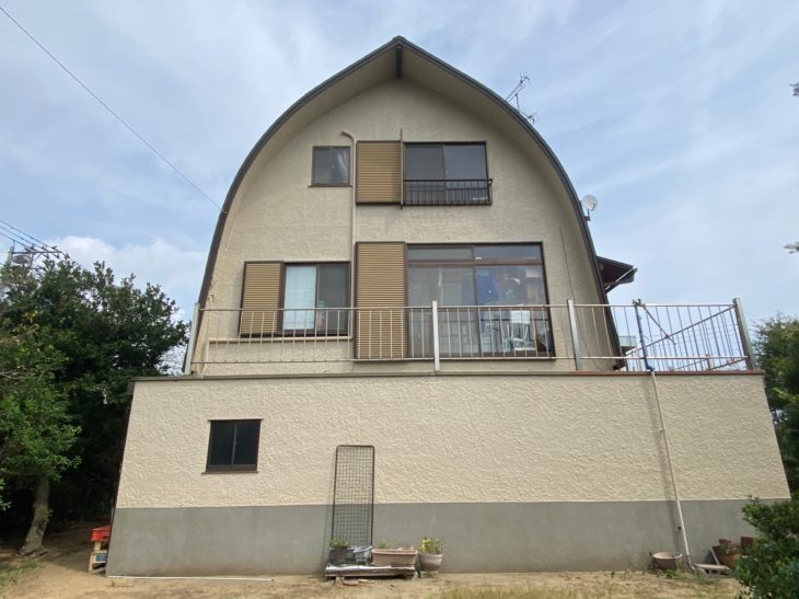   九十九里町下貝塚　T様邸　「時々ガレージ天井からの雨漏りがある」雨漏れを100\\%止めます　塗装・リフォーム専門店