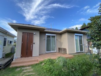 大網白里市　隣同士の家族の住まいの外壁と屋根塗装の施工内容や対応を見て、自宅の屋根塗装もお願いしようと思い「こうちゃんペイント」に依頼しました。　S様（親御様）邸