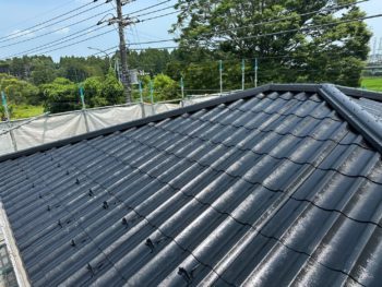 道路から屋根がよく見え訪問販売が来ること...