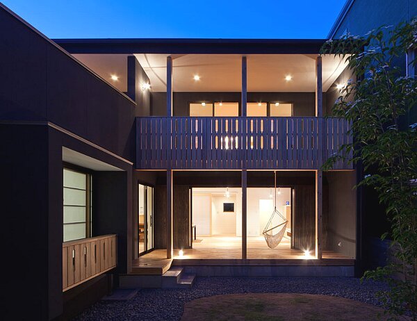 庭からみた夕景