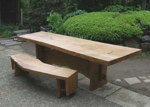 家具施工例 ナラ無垢材の１枚板を使用したテーブルとベンチ