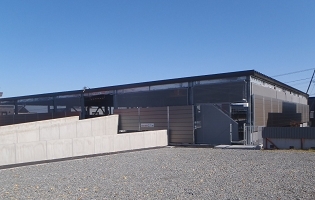 ウイング車庫新築工事 [駐車場施工実績]...