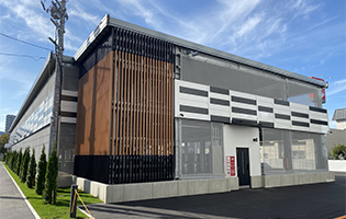 札幌市内屋根付駐車場