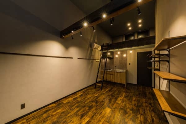 お客様施工例_賃貸型ガレージハウス｜FI...