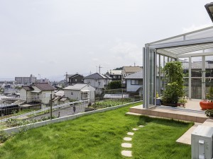 びわ湖を一望、絶景のガーデンルーム　大津市