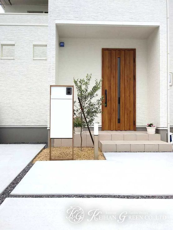 シンプルだけど大人かわいい、シンプルナチュラル外構　大津市