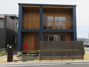 夏には一面クローバーが！　木津市
