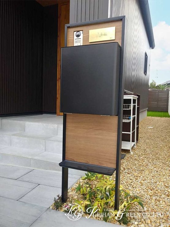 木調色がアクセント。ナチュラルモダンな新築外構　大津市