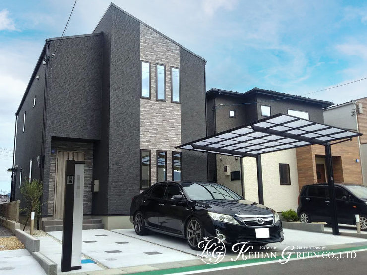 モノトーンでシンプルにまとめたスタイリッシュ外構　草津市